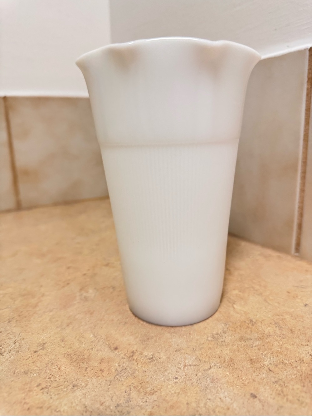 White Milk Glass Scalloped Vase | Ribbed Pedestal Bud Vase - Picture 5 of 10